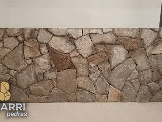 Revestimento com pedra moledo e pedra granito, Bizzarri Pedras Bizzarri Pedras Commercial spaces
