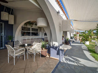 Beach Club en Zahara de los Atunes (Cádiz), Idearte Marta Montoya Idearte Marta Montoya Patios & Decks