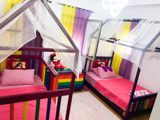 Rainbow Toddler house bedroom, Solo DesiGn Solo DesiGn Moderne kinderkamers Natuurlijk Beige