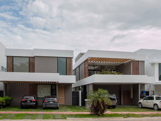 Casas Cumbres Cancún, Eskema Eskema Casas modernas: Ideas, diseños y decoración