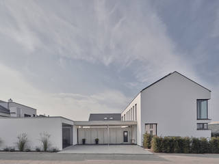 PE15 Einfamilienhaus, Schiller Architektur BDA Schiller Architektur BDA 獨棟房