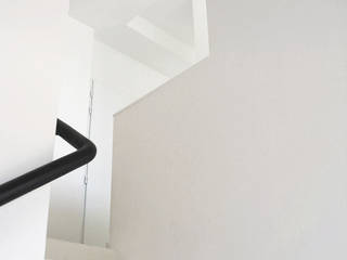 Montreuil - Logements, LLARCHITECTES LLARCHITECTES Escalier Blanc
