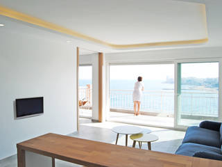 Apartamento frente al mar, Loft 26 Loft 26 Salas de estilo moderno Cerámico