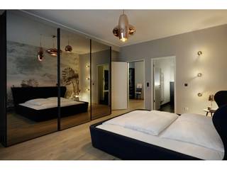 Wohnungsprojekt | Kater Holzig , Hotel ULTRA Concept Store Hotel ULTRA Concept Store Modern style bedroom