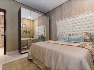 The Beige Bedroom, Aorta the heart of art Aorta the heart of art Classic style bedroom