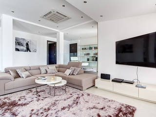 Interior Design Project - Villa Goldeneye - Caramujeira, Simple Taste Interiors Simple Taste Interiors Salas de estar modernas