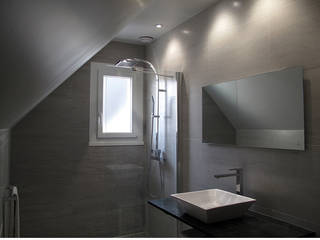 Transformation d'une salle de bain, sacbé sacbé Baños de estilo moderno