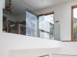 Honor Oak, Red Squirrel Architects Ltd Red Squirrel Architects Ltd Modern corridor, hallway & stairs