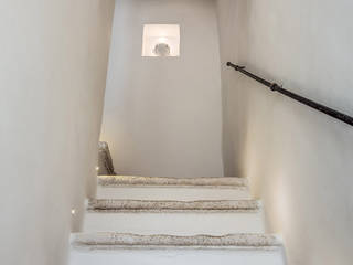 PALAZZINA OTTOCENTESCA (OSTUNI - BR), Gian Paolo Guerra Design Gian Paolo Guerra Design Stairs