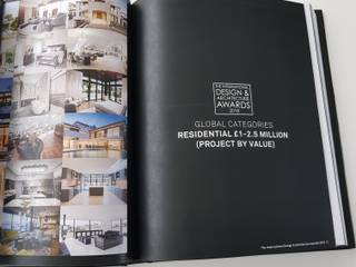 Design et al awards 2018, Luis Design Luis Design ミニマルデザインの リビング 大理石