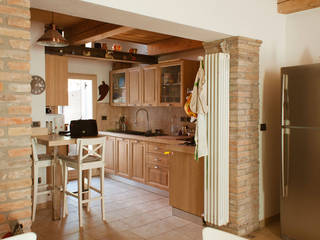 Casa L, camera24 camera24 Кухня в рустикальном стиле