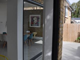 Primrose Cottage, IQ Glass UK IQ Glass UK Modern living room Aluminium/Zinc Transparent