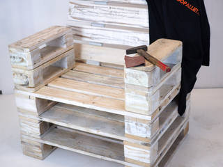 Poltrona pallet, ARREDOPALLET ARREDOPALLET Salas de estar industriais