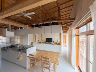 断熱箱の住まい-リノベーション-, イン-デ-コード design office イン-デ-コード design office Modern Yemek Odası Ahşap Ahşap rengi