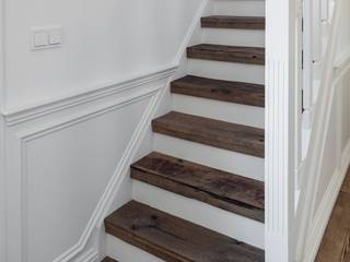 Oude Frans eiken vloer ook wel kasteelvloer genoemd., Wood! by Vorselaars Wood! by Vorselaars Country style corridor, hallway& stairs Wood Wood effect