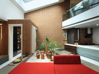 Kembhavi Residence, Kembhavi Architecture Foundation Kembhavi Architecture Foundation Modern living room