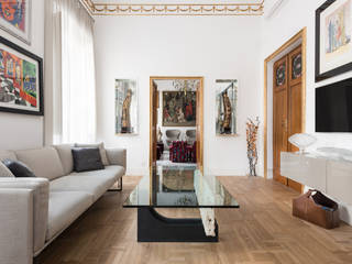 Appartamento in Prati per Listone Giordano, Paolo Fusco Photo Paolo Fusco Photo オリジナルデザインの ダイニング 大理石 白色