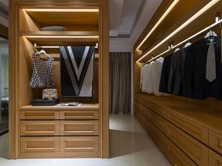 木質打造的大型衣櫃讓收納機能變得更強大 湘頡設計 Dressing room