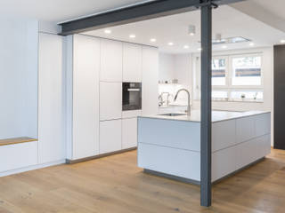 Küche in offener Loftwohnung, Neue Räume GmbH Neue Räume GmbH Dapur Gaya Industrial