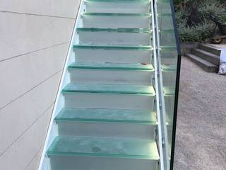 Glass staircase , Ion Glass Ion Glass Casas de estilo mediterráneo Vidrio