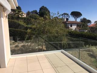 External glass balustrades in French Riviera , Ion Glass Ion Glass منازل زجاج