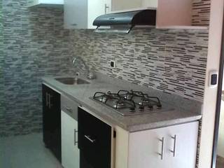 Cocinas integrales, carloscobar38 carloscobar38 Classic style kitchen Chipboard