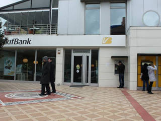 VAKIFBANK ÇERKEZKÖY, Ezgi Yüce Mimarlık AŞ. Ezgi Yüce Mimarlık AŞ. Commercial spaces