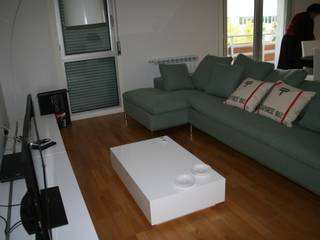 Apartamento Lisboa, Atelier Ana Leonor Rocha Atelier Ana Leonor Rocha Modern Living Room