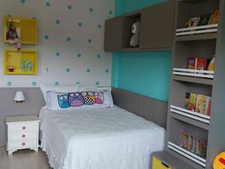 Dormitório da menina de 10 anos, Rita Corrassa - design de interiores Rita Corrassa - design de interiores Nursery/kid’s room MDF Turquoise