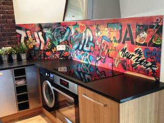 Crédence "Think Big" le street art dans votre cuisine, LouiseM LouiseM Więcej pomieszczeń Aluminium/Cynk