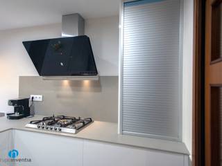 Reforma de cocina en calle Bilbao, Grupo Inventia Grupo Inventia Built-in kitchens Wood-Plastic Composite