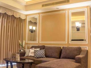 Classic & Luxurious Apartment Mrs. CS, Internodec Internodec Salones de estilo clásico
