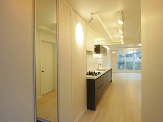 서초구 반포동 반포두산힐스빌 아파트 인테리어 22평, DESIGNCOLORS DESIGNCOLORS Couloir, entrée, escaliers modernes