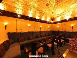 Exklusive Beleuchtung für ein Disco Club Restaurant in Mallorca, Moreno Licht mit Effekt - Lichtplaner, Hersteller Moreno Licht mit Effekt - Lichtplaner, Hersteller Commercial spaces Stone Bars & clubs