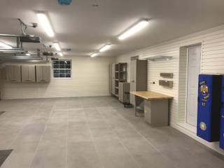 New Build Garage in Surrey transforms with help from Garageflex Garageflex Garajes dobles garageflex,garage,storage,storage ideas,fitted garage