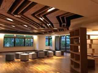 敦仁2F, EVER GREEN TIMBER PRODUCTS CO., LTD. EVER GREEN TIMBER PRODUCTS CO., LTD. Modern study/office Plywood