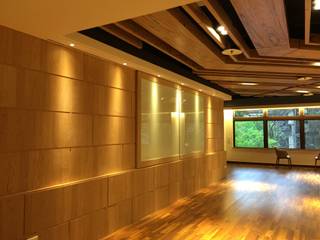 敦仁2F, EVER GREEN TIMBER PRODUCTS CO., LTD. EVER GREEN TIMBER PRODUCTS CO., LTD. Modern style study/office Plywood