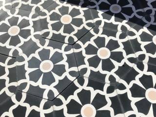 Cement tile- Ella hex ( black), Maria Starling Design Maria Starling Design Dinding & Lantai Modern