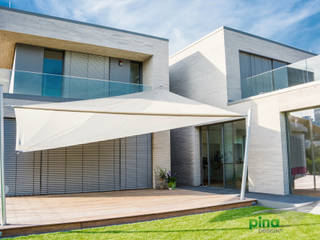 Sonnensegel - elektrisch aufrollbar | Terrassenbeschattung, Pina GmbH - Sonnensegel Design Pina GmbH - Sonnensegel Design Jardines de estilo moderno