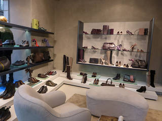 Milan store, Arredamenti Caneschi srl Arredamenti Caneschi srl Bureau moderne Bois