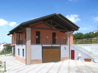 CASA TRADIZIONALE COMUNE DI CUNEO, Sangallo srl Sangallo srl Casas de madera Madera Acabado en madera