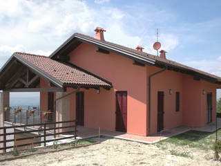 CASA TRADIZIONALE COMUNE DI CUNEO, Sangallo srl Sangallo srl Casas de madera Madera Acabado en madera