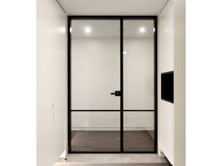 양개 여닫이도어 위드지스 시스템창호 알루미늄슬라이딩도어 알루미늄시스템창호 , WITHJIS(위드지스) WITHJIS(위드지스) Modern corridor, hallway & stairs Aluminium/Zinc Black