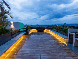 16. ROOF GARDEN , TARE arquitectos TARE arquitectos モダンデザインの テラス