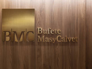Bufete Mas y Calvet | AIR GARDEN, AIR GARDEN AIR GARDEN Modern Study Room and Home Office