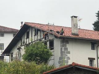 RETEJADO EN GOIAZ/BIDANIA, Obras Amber Obras Amber Gable roof