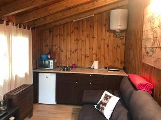 Caseta de Madera para la abuela, Construcción de casetas de Madera en Madrid Construcción de casetas de Madera en Madrid Kleine Küche Holz Holznachbildung