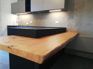 Cucina di design Arrital realizzata da A di Aguzzoli Arredamenti, Aguzzoli Arredamenti Aguzzoli Arredamenti Cocinas de estilo moderno Derivados de madera Transparente