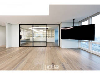 토인인테리어, 여의도 트럼프월드2차현장, 위드지스 글라스슬라이딩도어, WITHJIS(위드지스) WITHJIS(위드지스) Modern living room Aluminium/Zinc Black