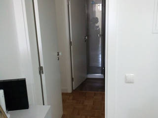 Apartamento, Manga Urbana Manga Urbana モダンスタイルの 玄関&廊下&階段